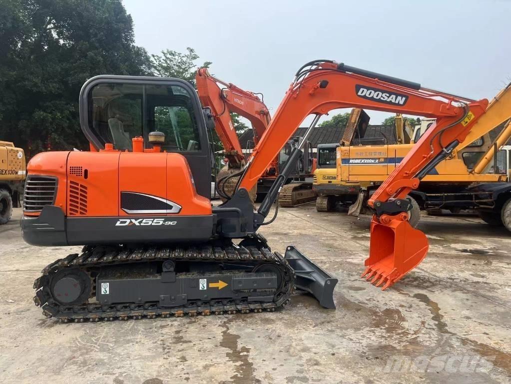 Doosan DX55-9C Mini excavatoare < 7t