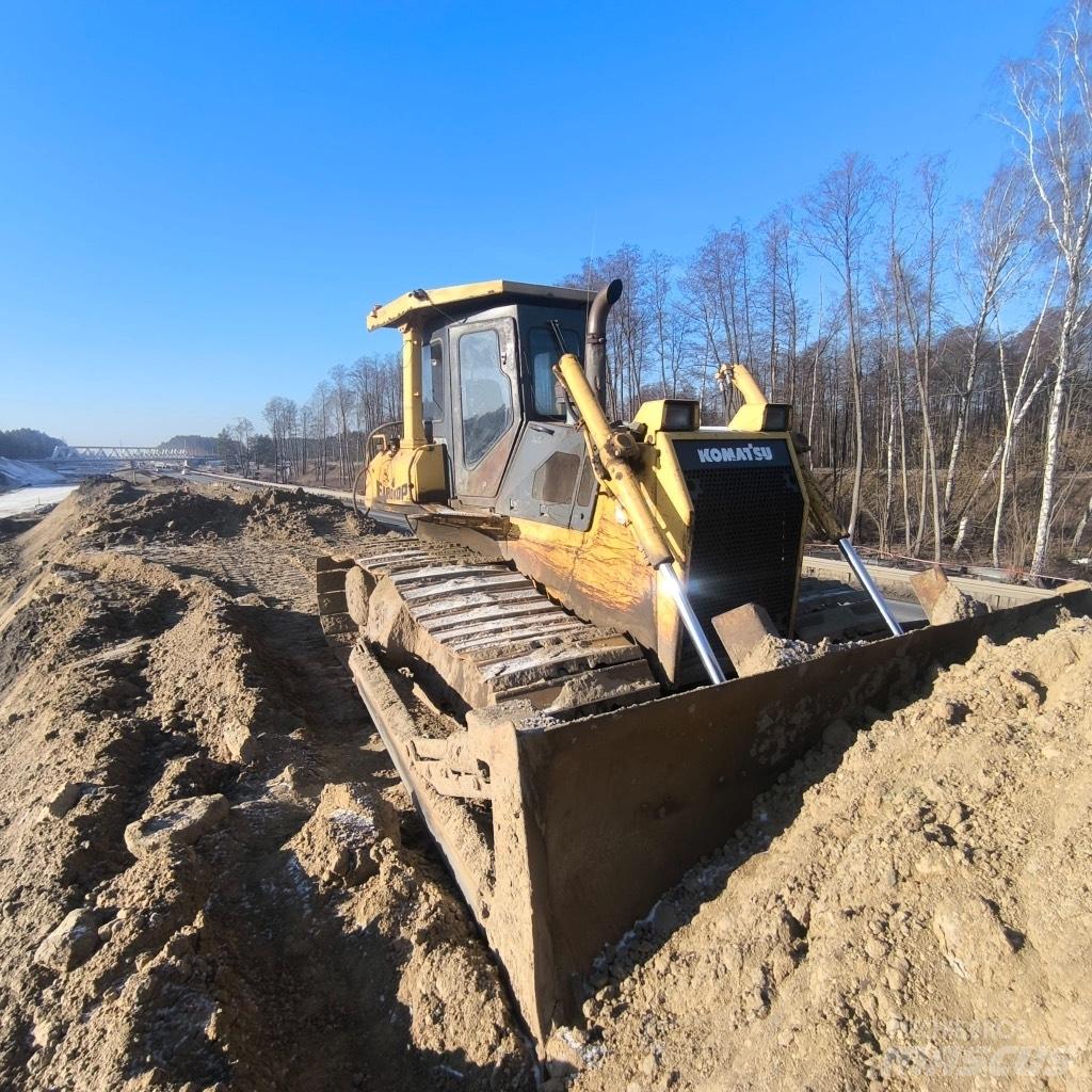 Komatsu D 65 PX-15 Buldozere pe senile