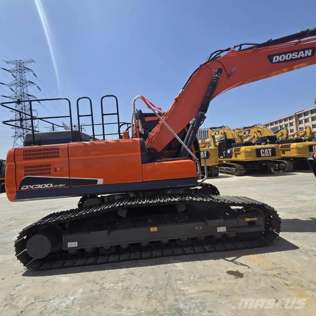 Doosan DX 300 LC Mini excavatoare < 7t