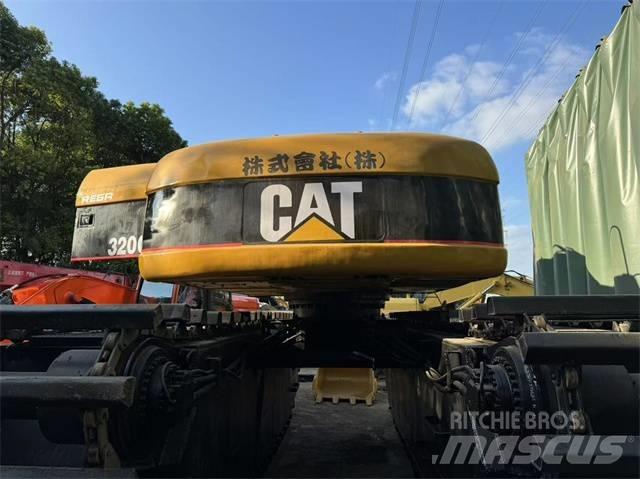 CAT 320 C Excavator amfibiu