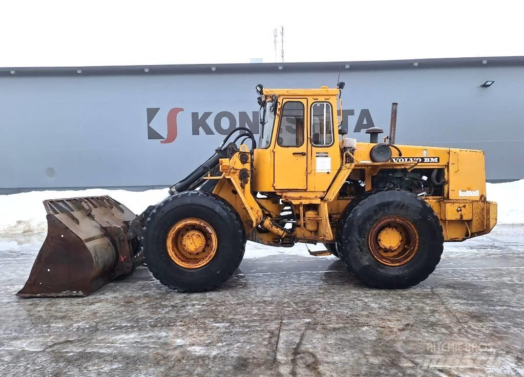 Volvo BM 4500 Incarcator pe pneuri