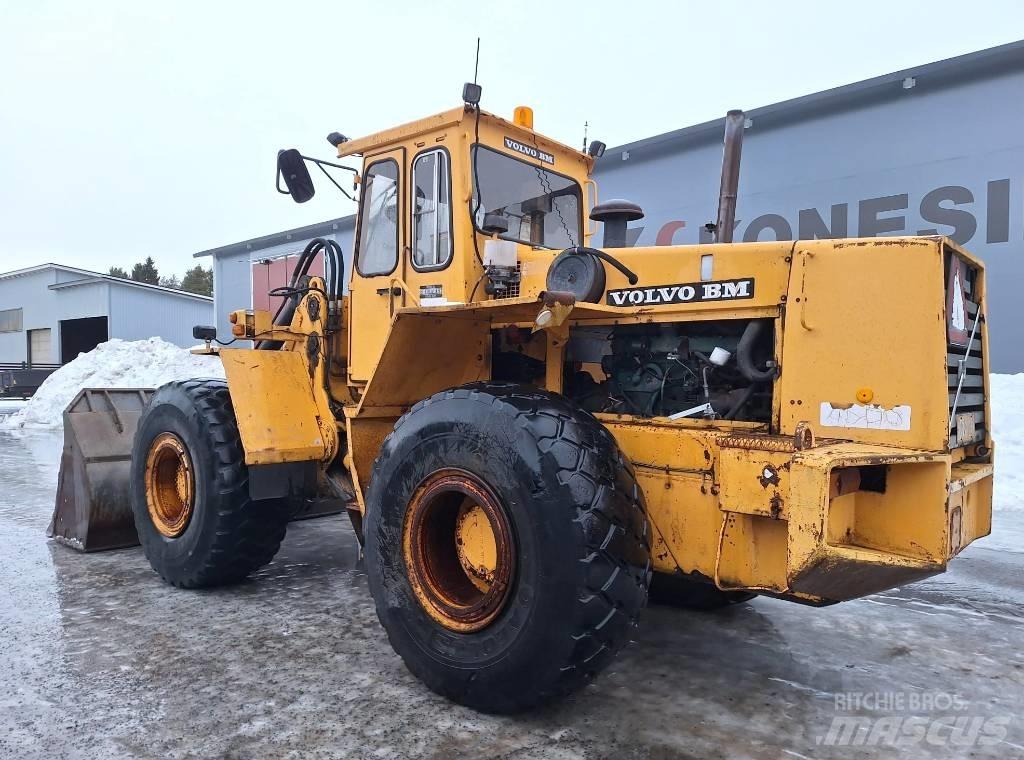 Volvo BM 4500 Incarcator pe pneuri