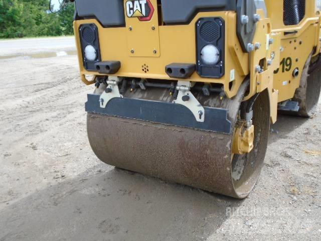 CAT CB2.5GC Cilindri compactori dubli