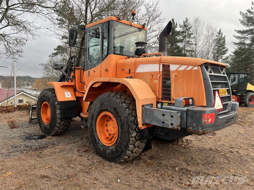 Doosan DL 200 Incarcator pe pneuri