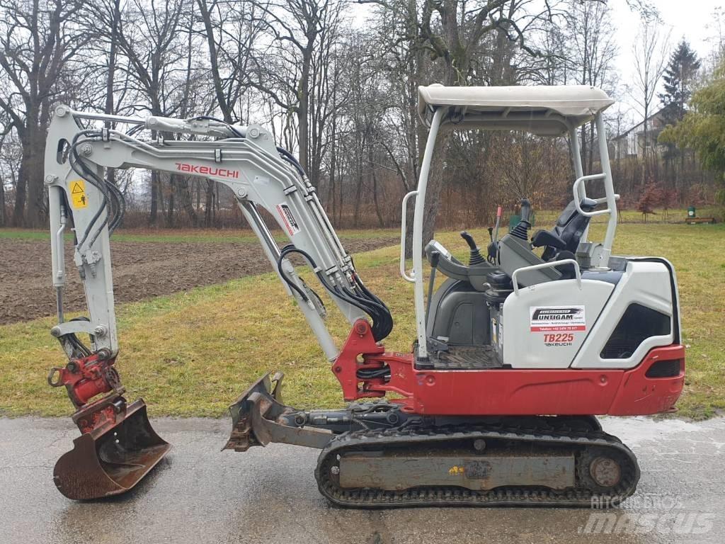 Takeuchi TB 225 Mini excavatoare < 7t