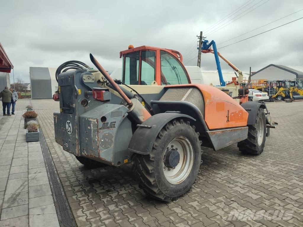 JLG 4013 Încărcătoare pe roți telescopice
