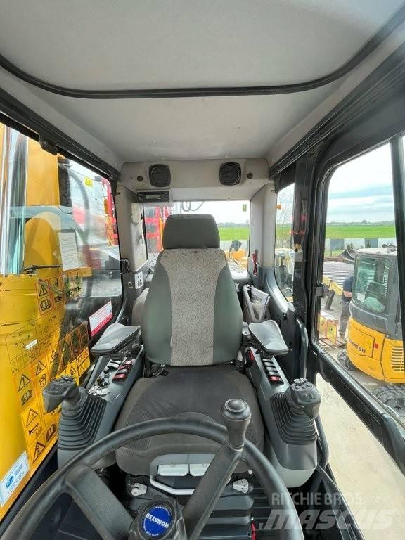 Komatsu PW 148-11 Excavatoare cu roti
