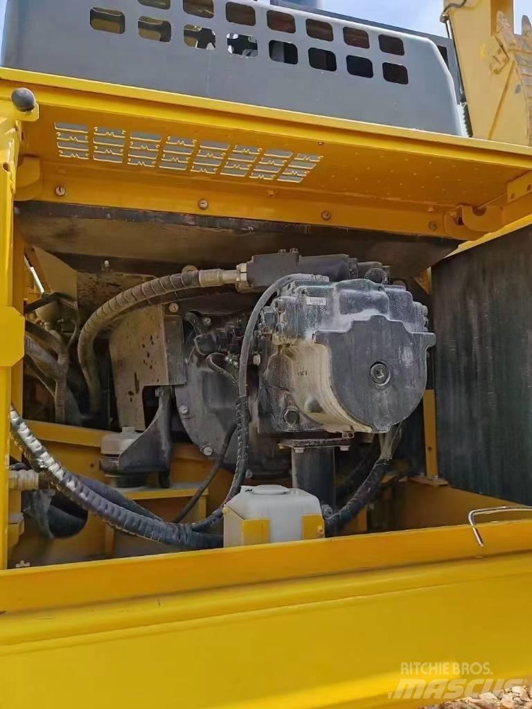 Komatsu 450LC-8 Excavatoare pe șenile
