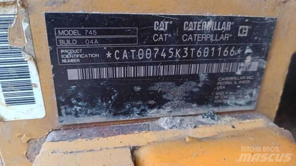 CAT 745 Transportoare articulate