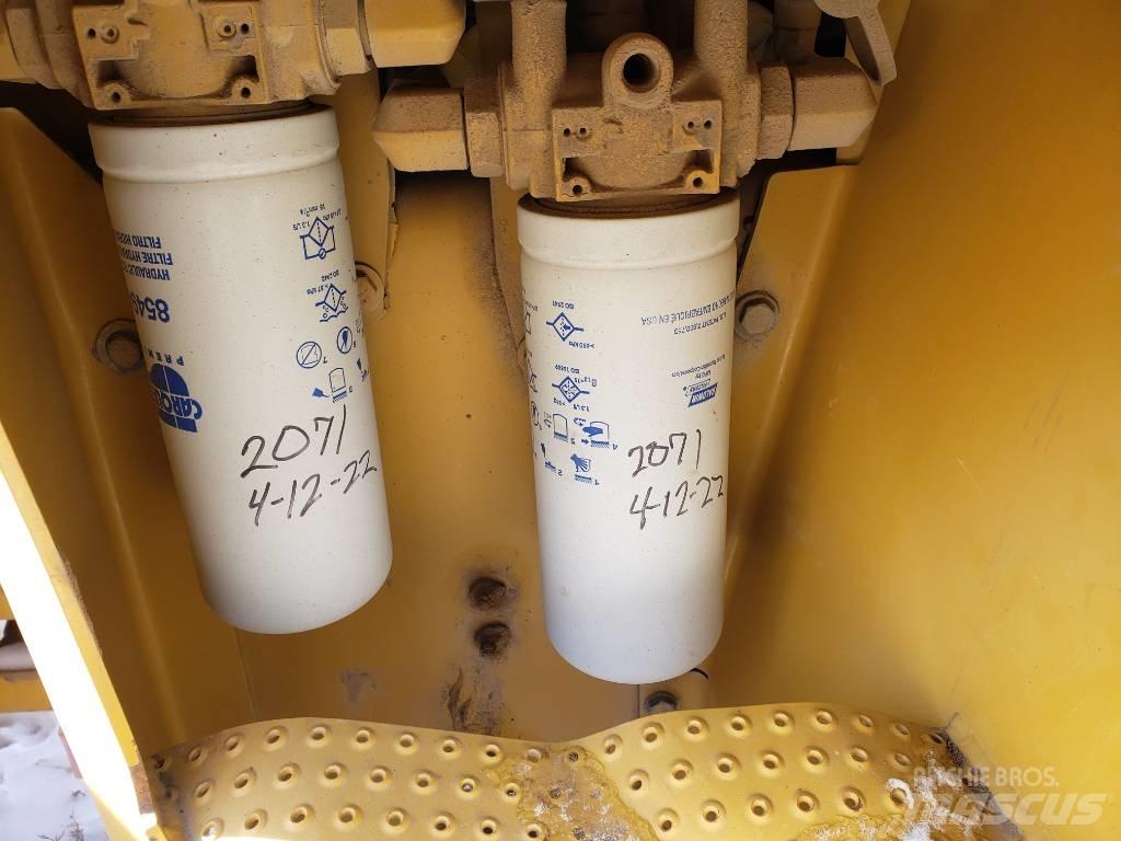 CAT CS-563E Compactoare monocilindrice