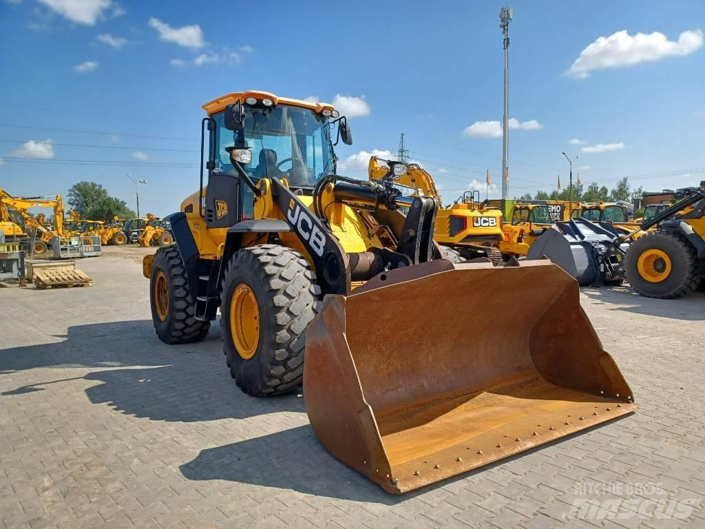 JCB 437 ZX Incarcator pe pneuri