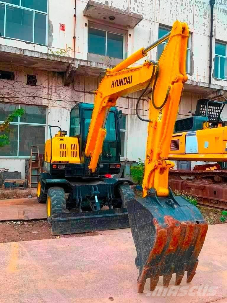 Hyundai Robex 60 W-7 Excavatoare cu roti