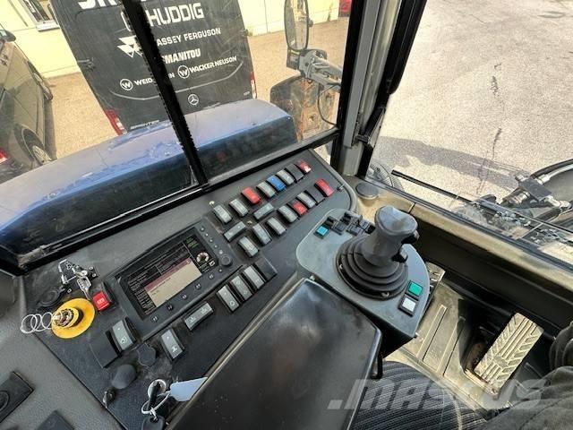 Huddig 1260B City Buldoexcavatoare