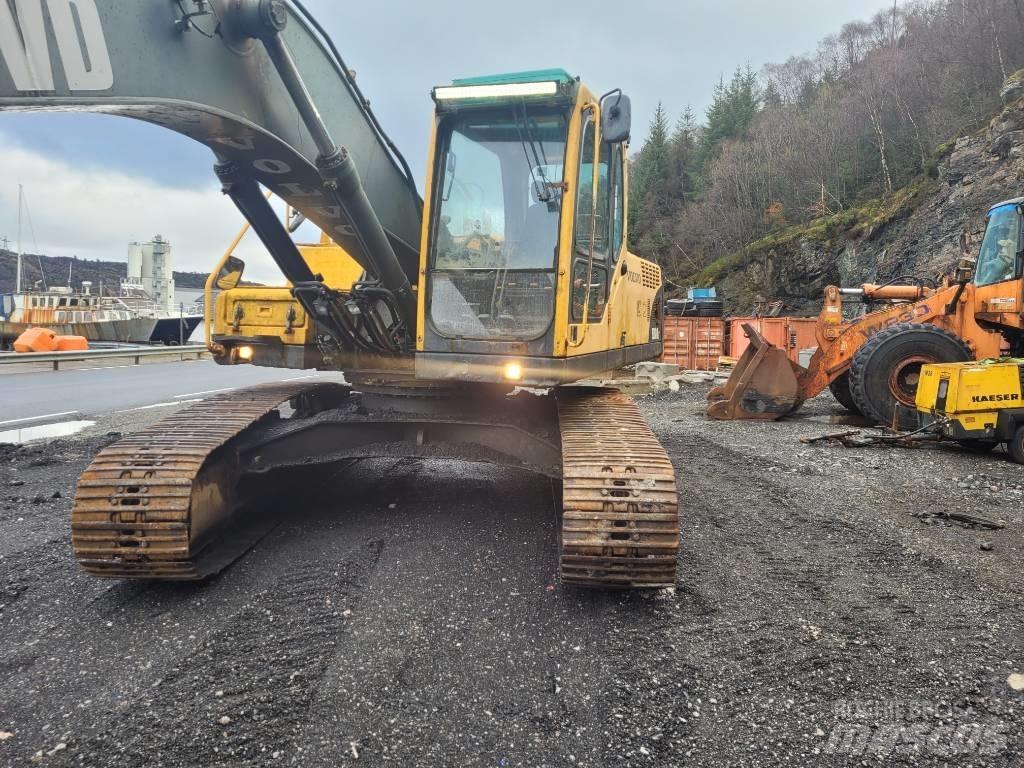 Volvo EC 240 Excavatoare pe șenile
