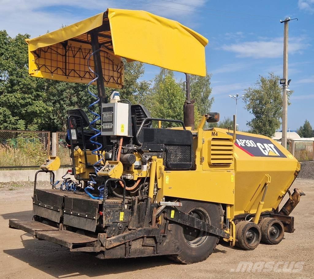 CAT AP300 Pavatoare asfalt