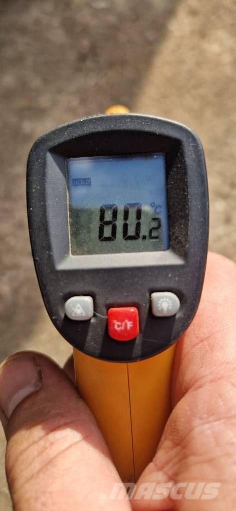 CAT AP300 Pavatoare asfalt