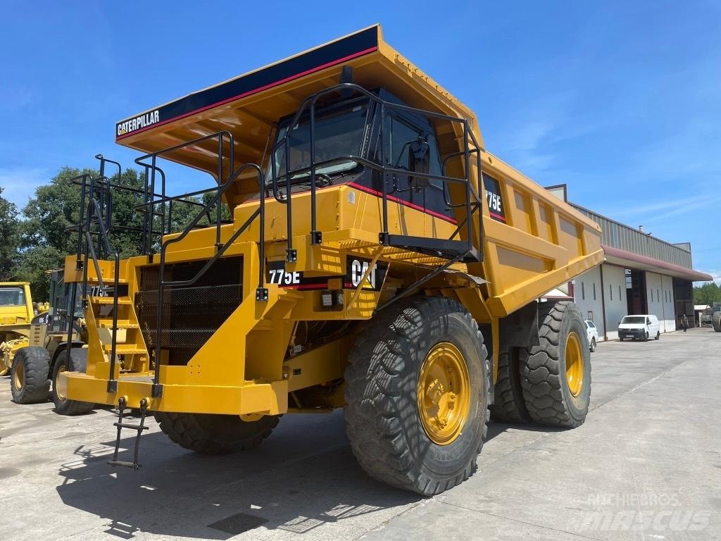 CAT Dumper 775E Camioane cu basculante rigide