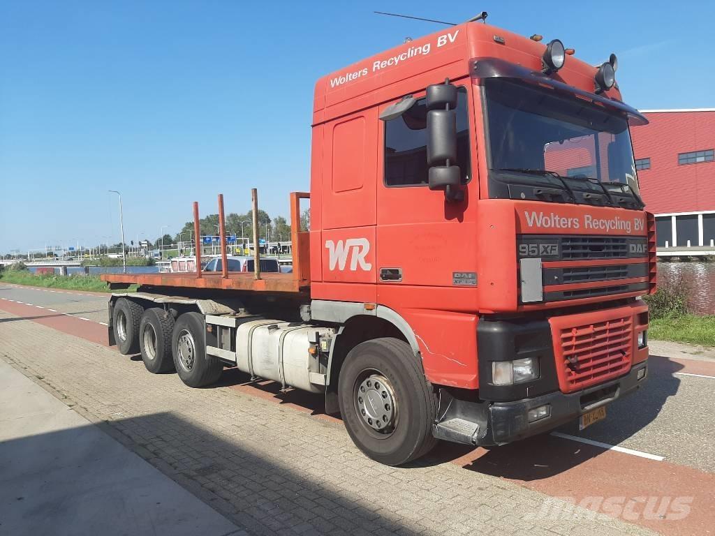 DAF xf95.480 Camion cu carlig de ridicare