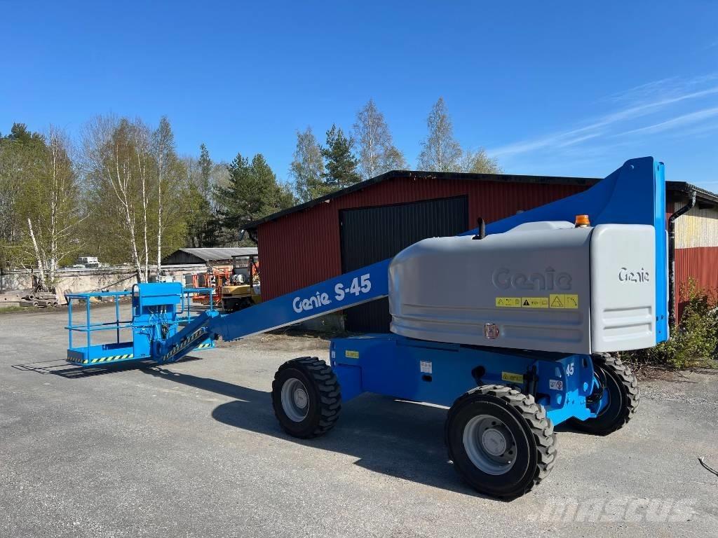 Genie S 45 Nacele cu brat articulat