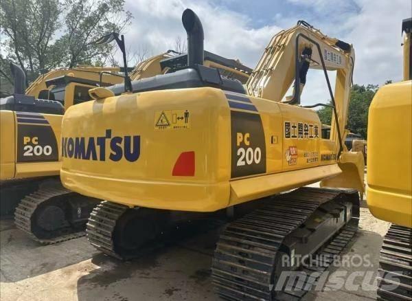 Komatsu PC 200 Excavatoare 7t - 12t