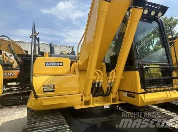Komatsu PC 200 Excavatoare 7t - 12t