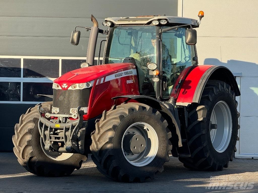 Massey Ferguson 8660 Tractoare