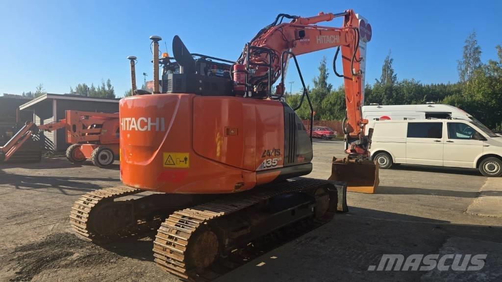 Hitachi ZX 135 US-6 Excavatoare pe șenile
