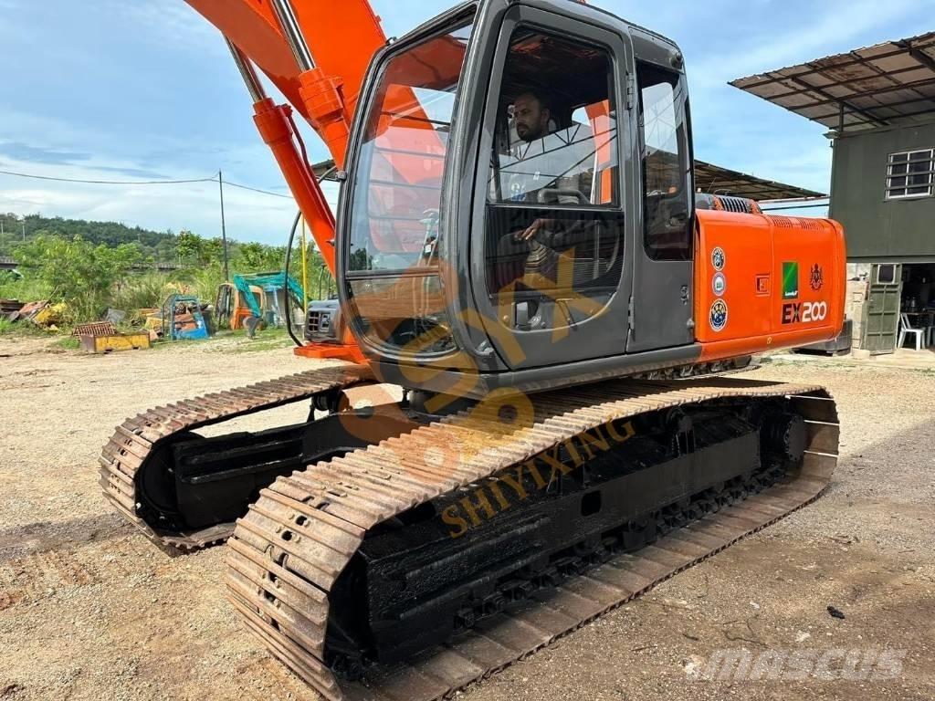 Hitachi EX 200-5 Excavatoare pe șenile
