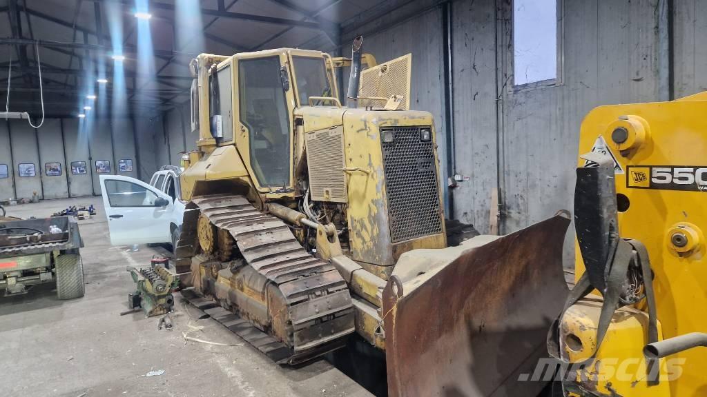 CAT D5 FOR PARTS Buldozere pe senile