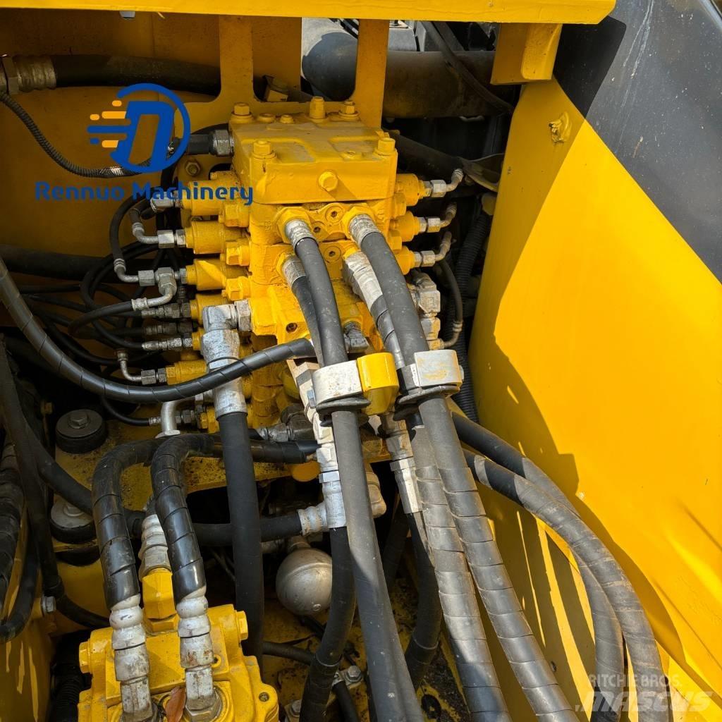 Komatsu PC 130 Excavatoare pe șenile
