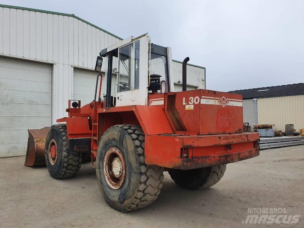 O&K L 30 Incarcator pe pneuri