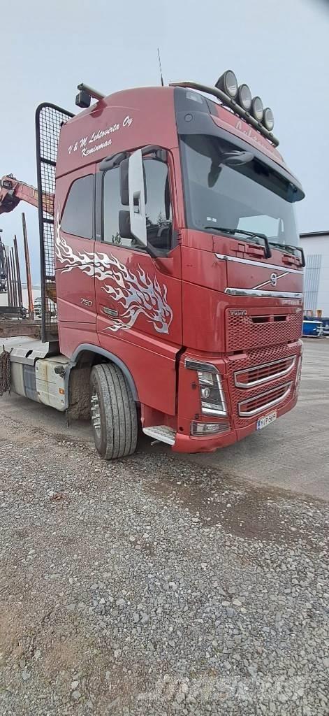 Volvo FH 16 750 Camion pentru lemne