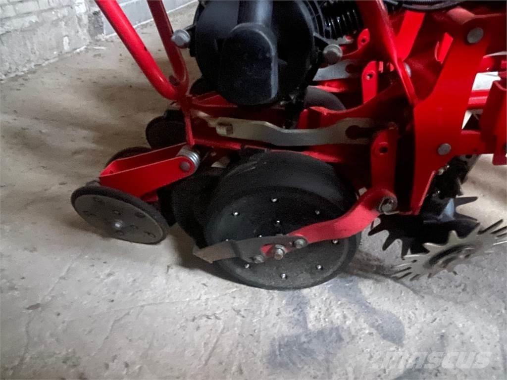 Väderstad TPV 12 Masini cu insamantare precisa