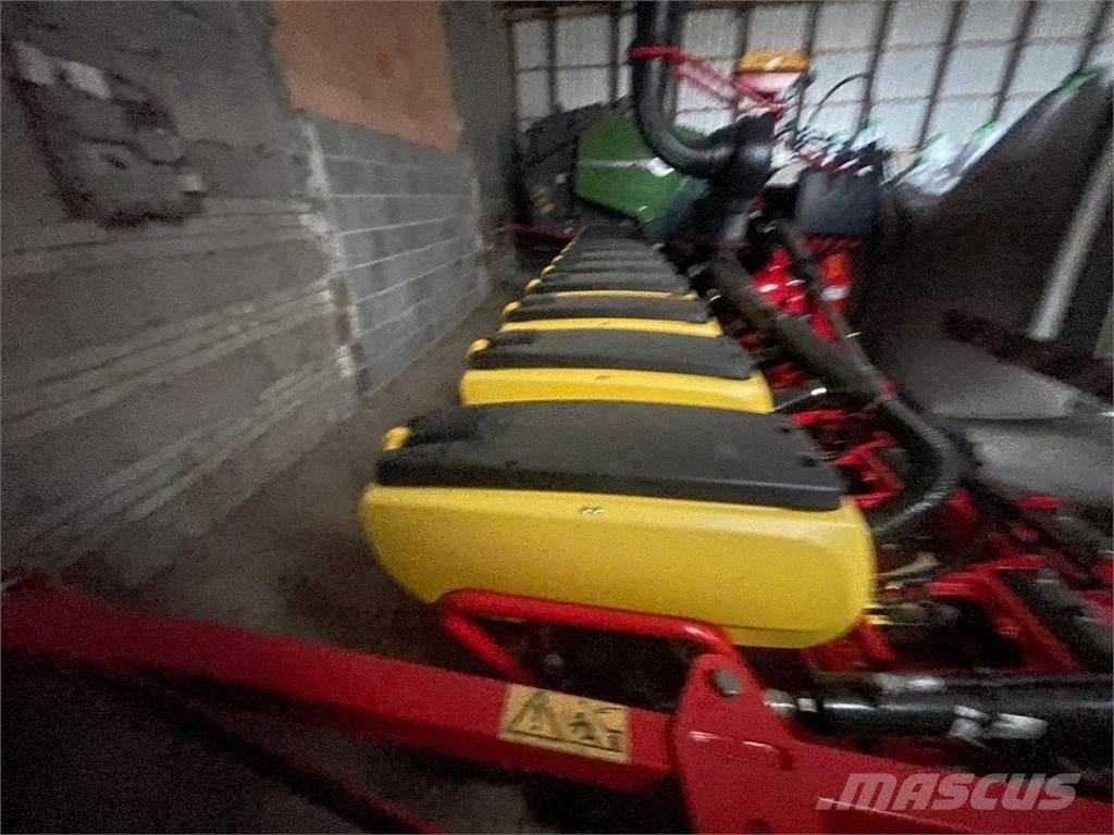 Väderstad TPV 12 Masini cu insamantare precisa