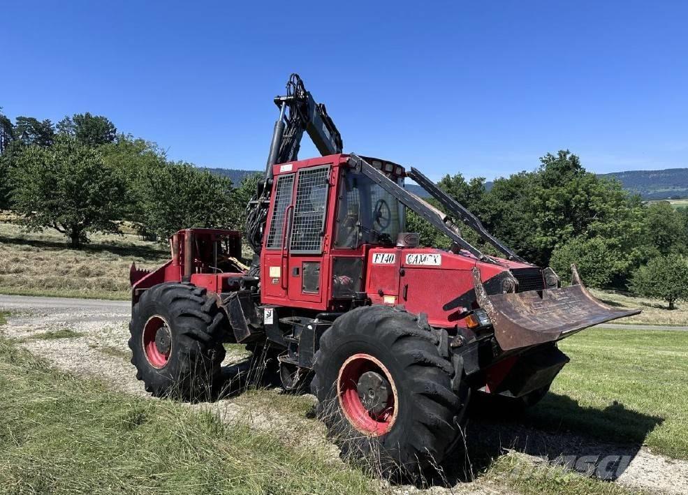 Camox F140 Utilaje de manevrarea a bustenilor