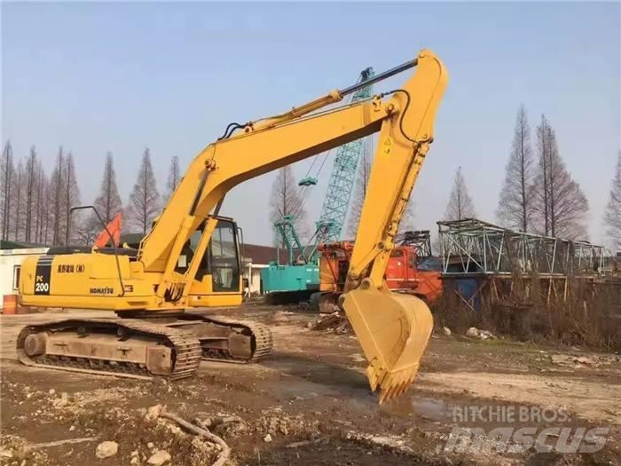 Komatsu PC 200-7 Excavatoare pe șenile
