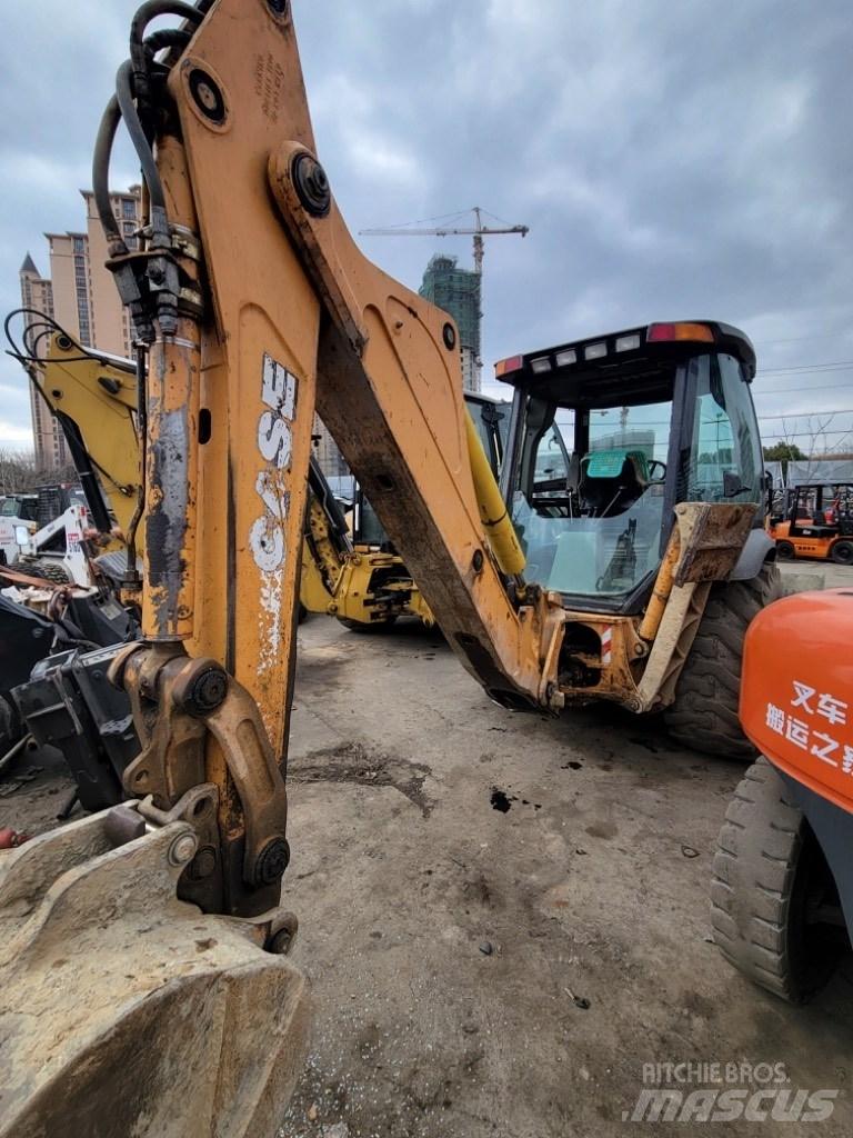 CASE 580 M Buldoexcavatoare