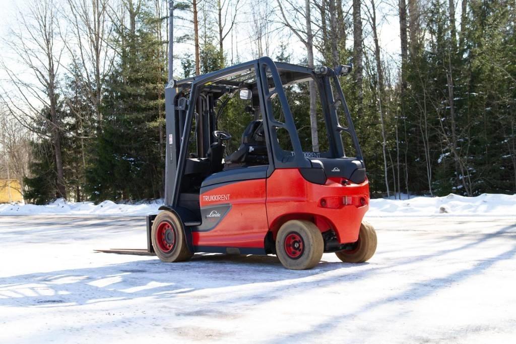 Linde E50 Stivuitor electric
