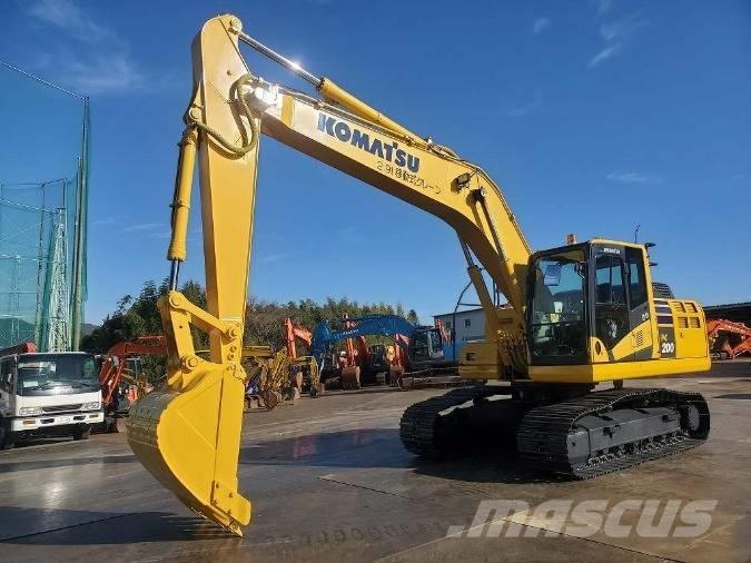 Komatsu PC 200 Excavatoare pe șenile
