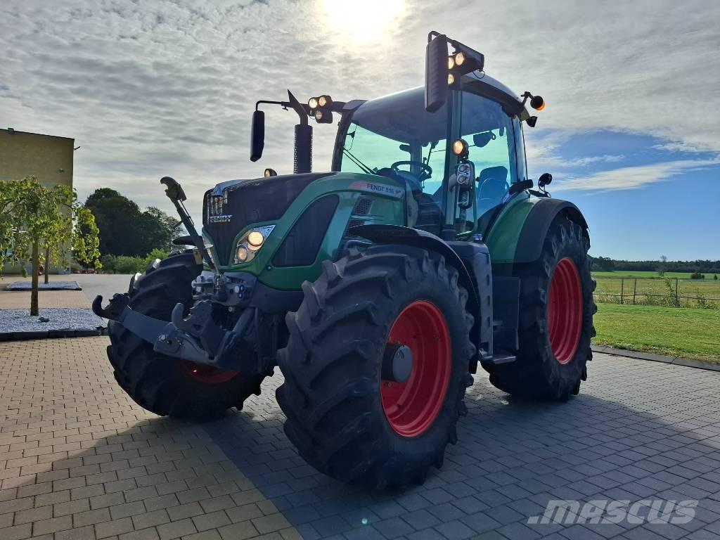 Fendt 516 Vario Tractoare