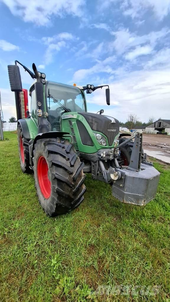Fendt 516 Vario Tractoare