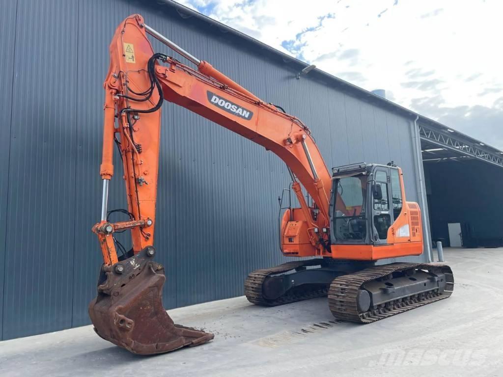 Doosan DX235LCR Excavatoare pe șenile

