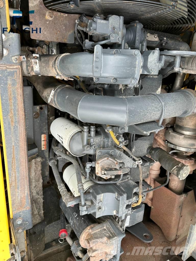 Komatsu PC 450-8 Excavatoare pe șenile
