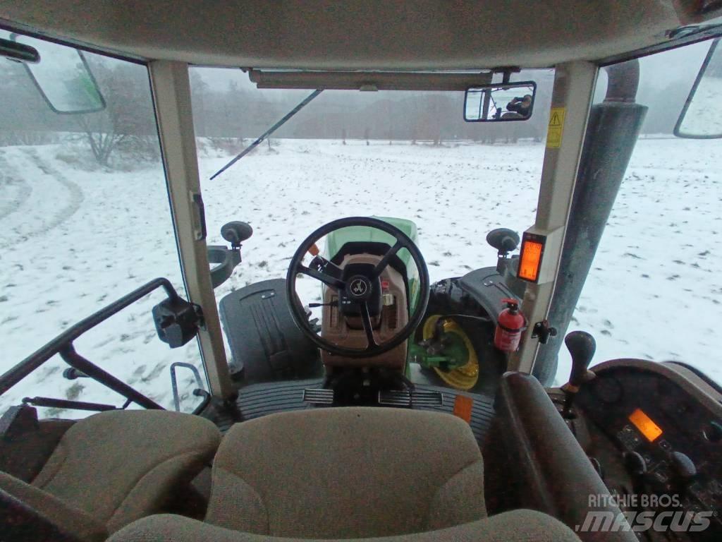 John Deere 7820 Tractoare