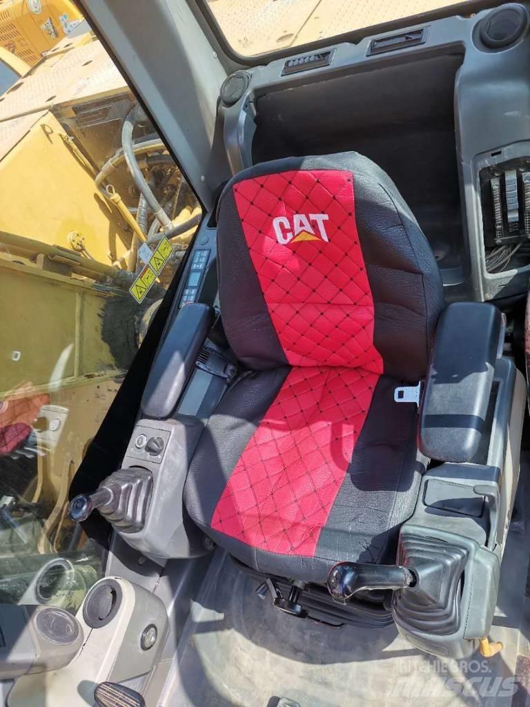 CAT 320 D Excavatoare pe șenile
