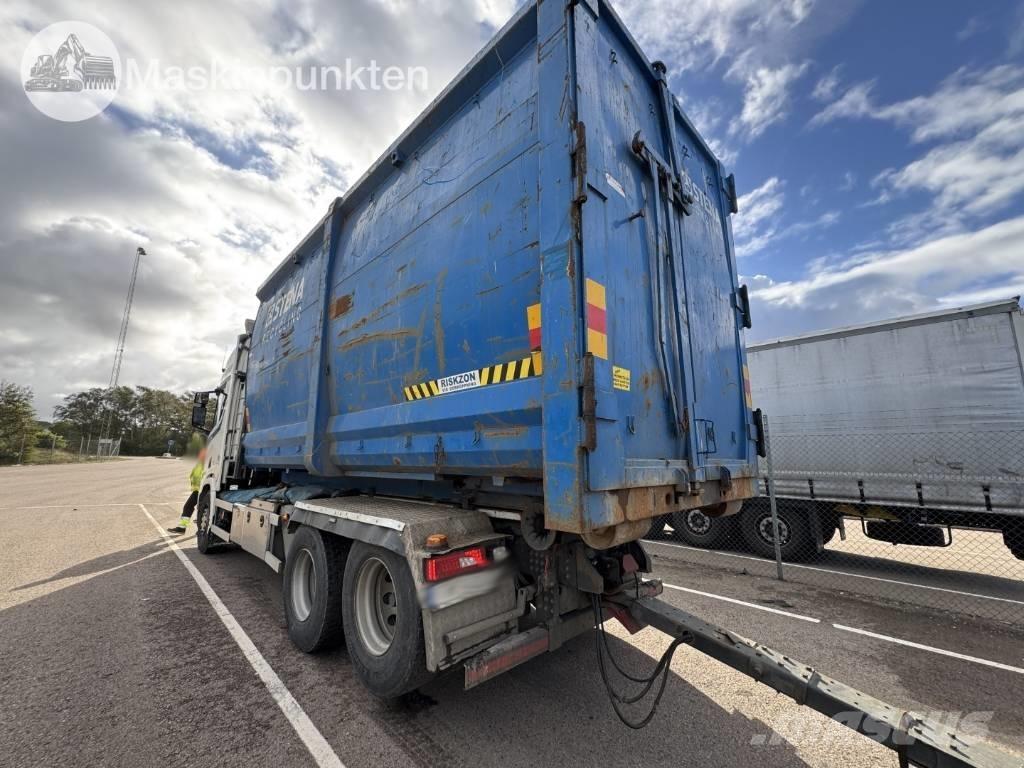 Scania R 580 EKIPAGE Camion cu carlig de ridicare