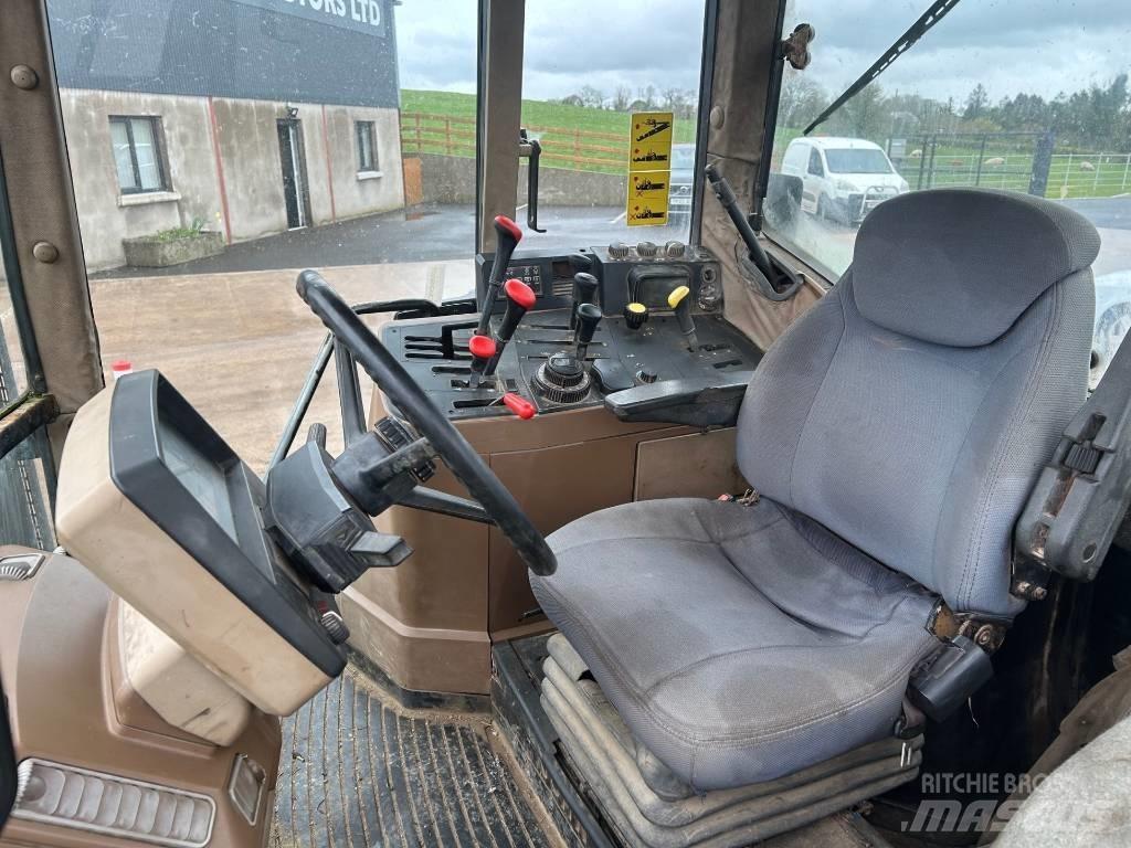 John Deere 6600 Tractoare