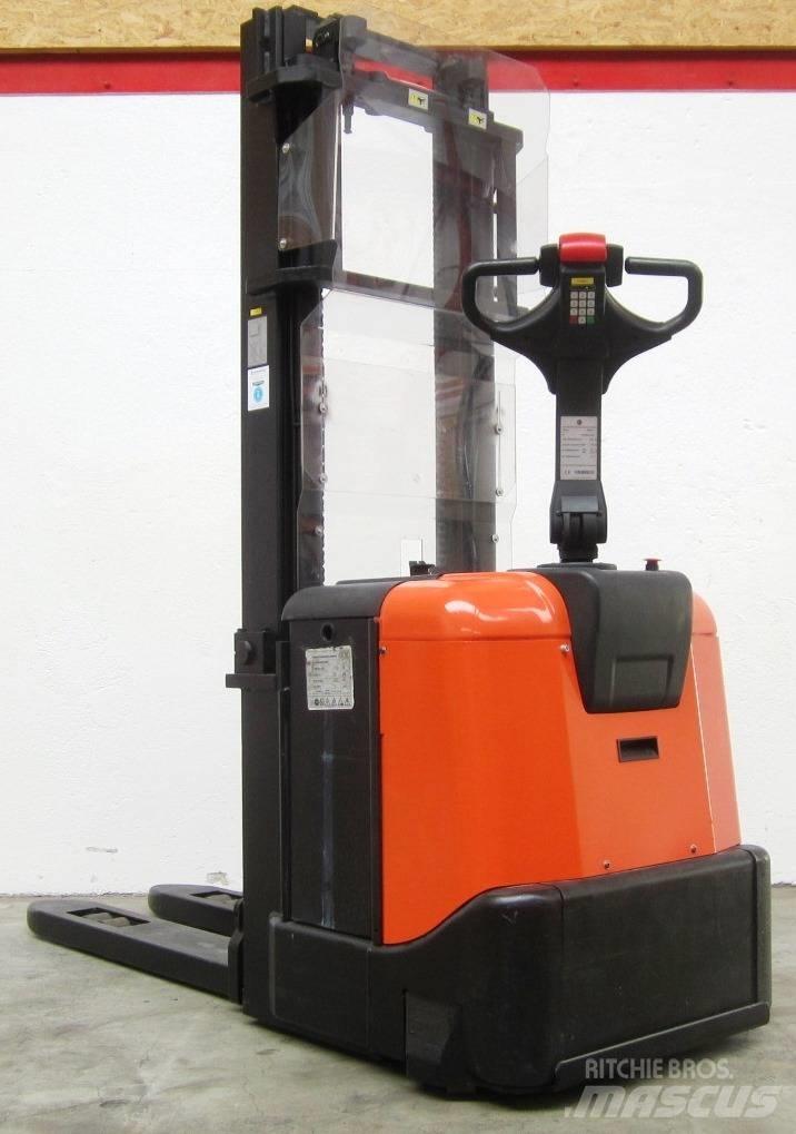 BT SPE 200 Transpaleta manuala