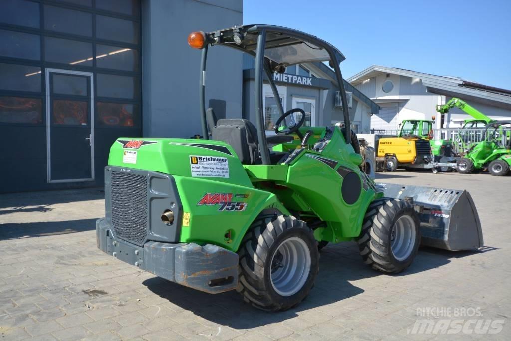 Avant 755 i Mini incarcatoare