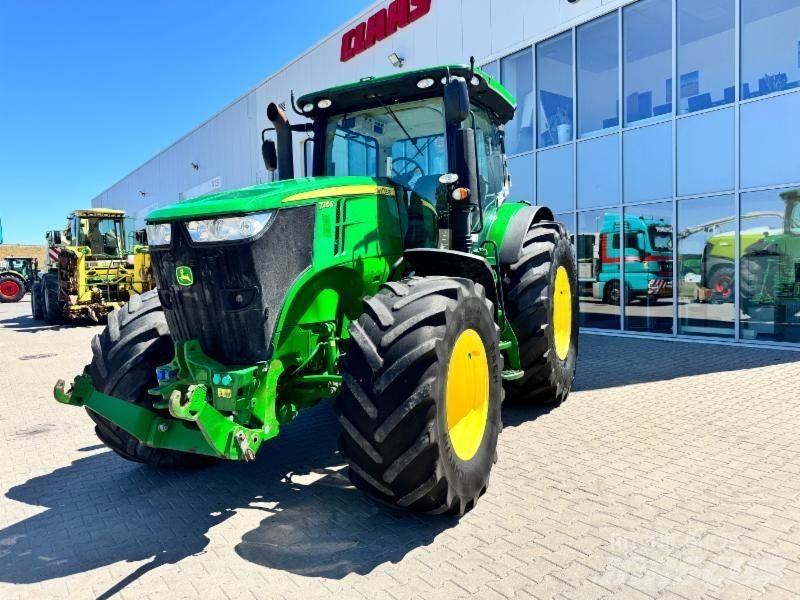 John Deere 7215 Tractoare